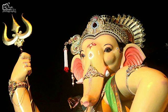 Mum_Ganpati's tweet photo. Regrann from @lordganesha_pics - .
Parel Cha Raja 2016
.
.
!! गणपती बाप्पा मोरया, मंगलमूर्ती मोरया.!!
.
.
Photo by @sujitkb_photography
.
.
#ganeshchaturthi #gannu #festival #hindus #mum_ganesha #mum_ganpati #religion #mumbai_cha_morya_official #only_… https://t.co/rv0prVAKTu https://t.co/fzwq3Ct9pr