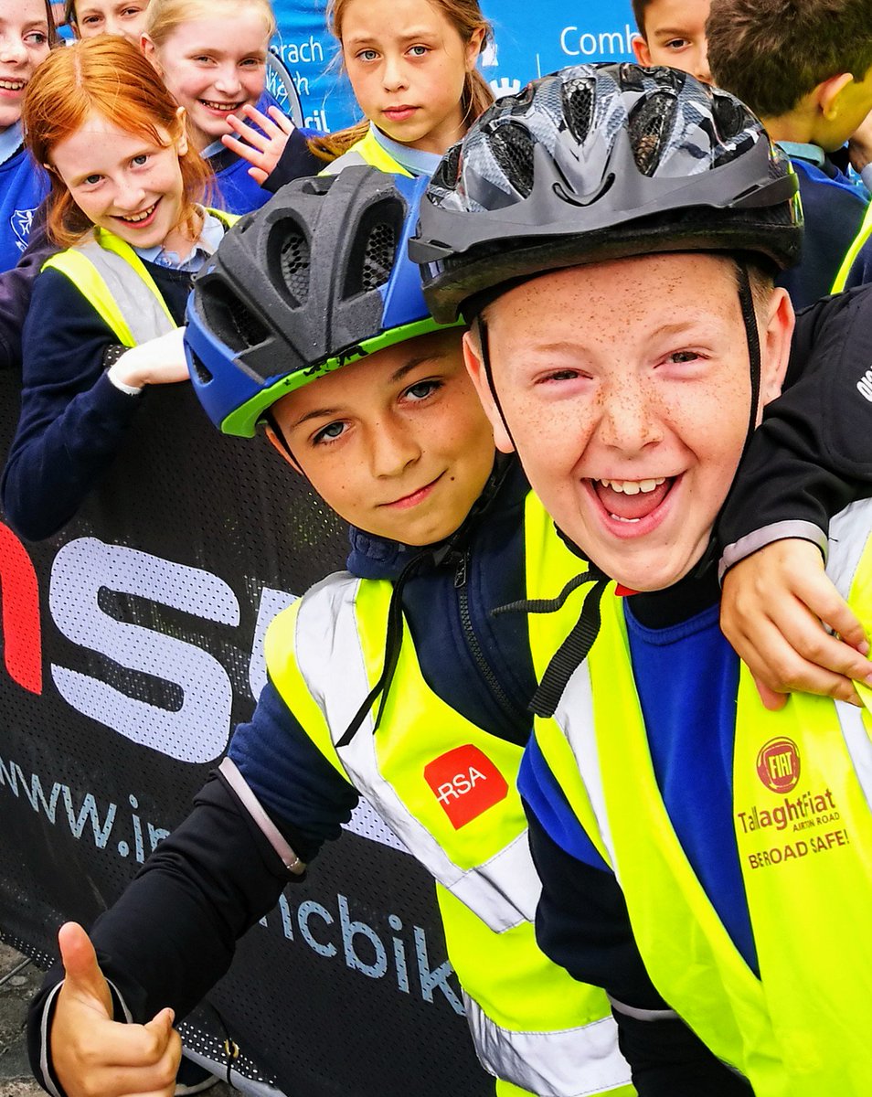 streetvelodrome's tweet photo. Even our compere Emer took to the track today! @InsyncBikes @DublinVelodrome at #SmithfieldSquare @VisitDublin @DubCityCouncil @dublincycling @events_DCC @bikeweekie @cyclingindublin #Moveinsync #mybikeweek https://t.co/mfa8hYOf4k https://t.co/Hezzay2I8s