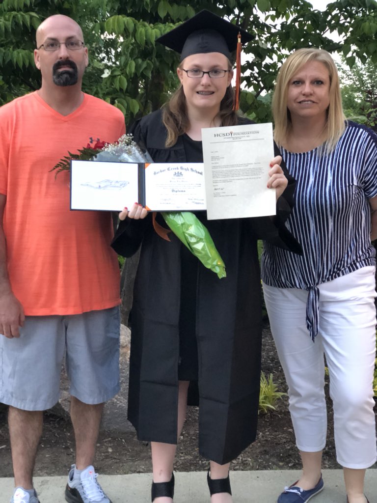 OwensMarina's tweet photo. @coursehero #Chgraduates #gradgoals2018 https://t.co/Uxle8OGI6y
