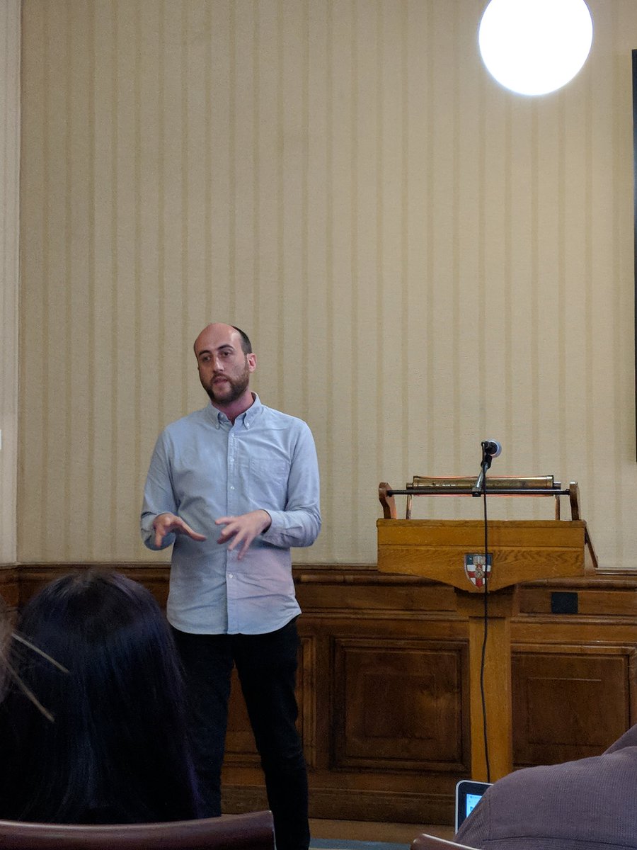 RoyaltyBob's tweet photo. Daniel Trilling on @NewHumanist and refugees and borders in and outside the #EuropeanUnion #Calais #lightsinthedistance #bordersandboundaries #ISHS18 @HeresyStudies https://t.co/AeinZ1izic