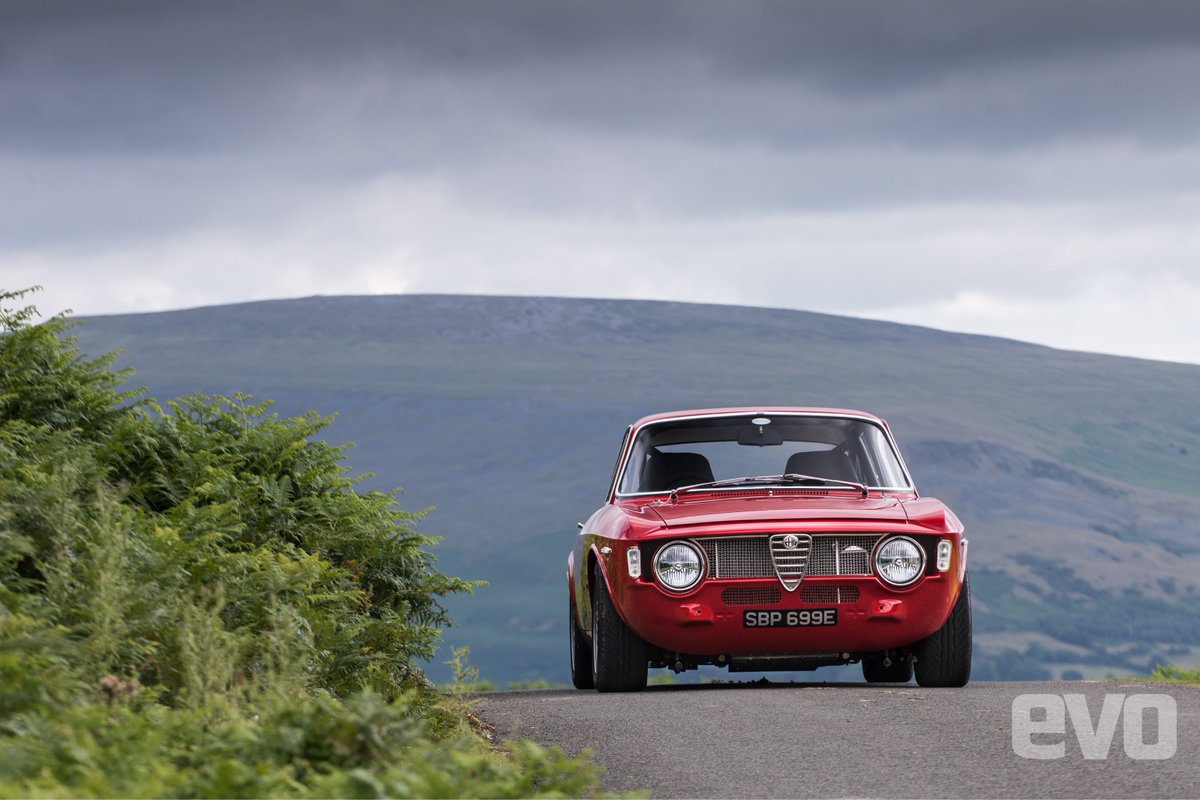 Alfaholics Beautiful Gta R 290 Stars In Our Car Pictures Of The Week Evo Magazine Scoopnest