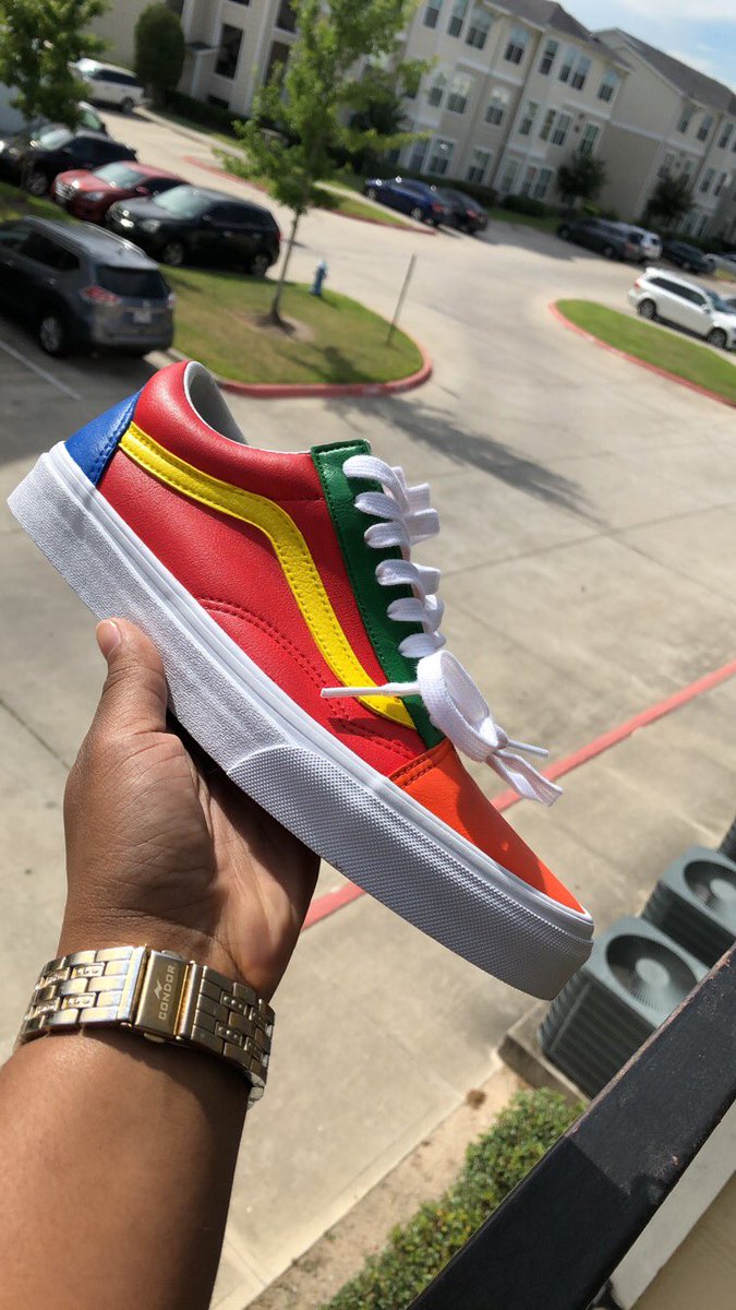 primary color vans