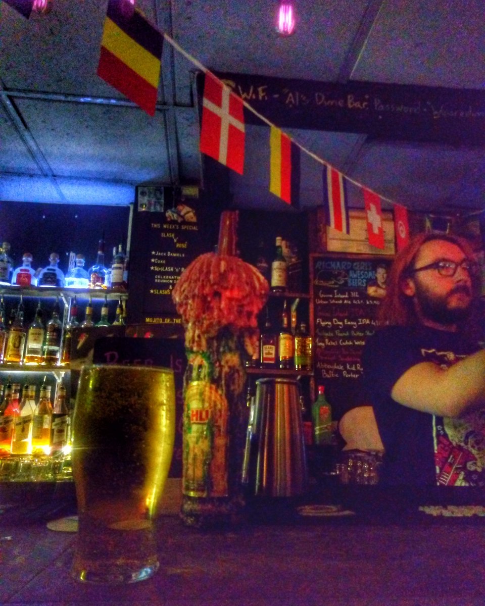 absurdlyso's tweet photo. Rubber Kazoo . Really great #wellgood at the legendary @AlsDimeBar #bradford the original bar when you feel in that big lebowski frame of mind every day #northparade #paraders @thetopoftownbd1 #nice #verynice #indeed https://t.co/v4k0ynNnFr
