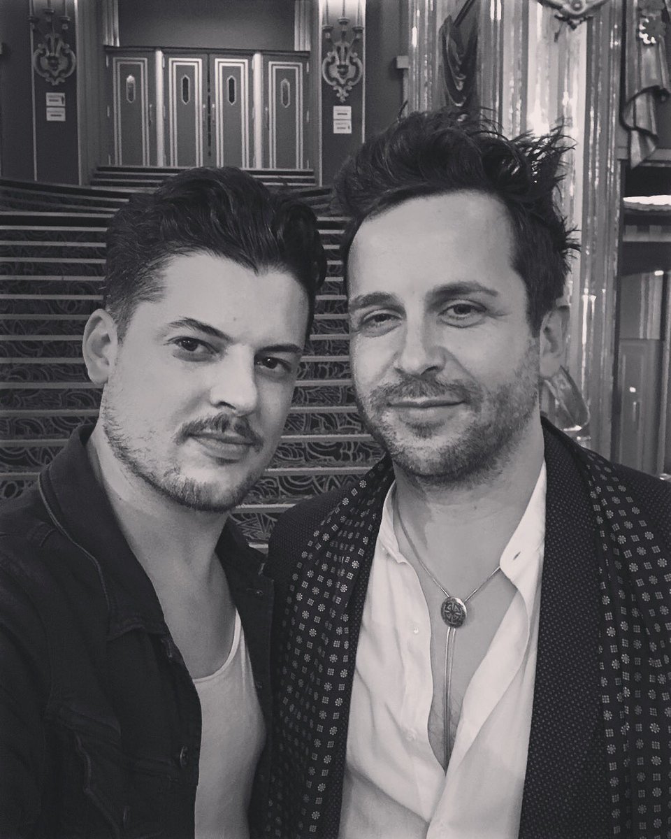 Le magicien &amp; le musicien 
Une magnifique rencontre avec Vincent C l’insensé ! 
#super #magicien Vincent C 

vincentc.ca

➡️ a partir d’octobre à La Nouvelle Eve