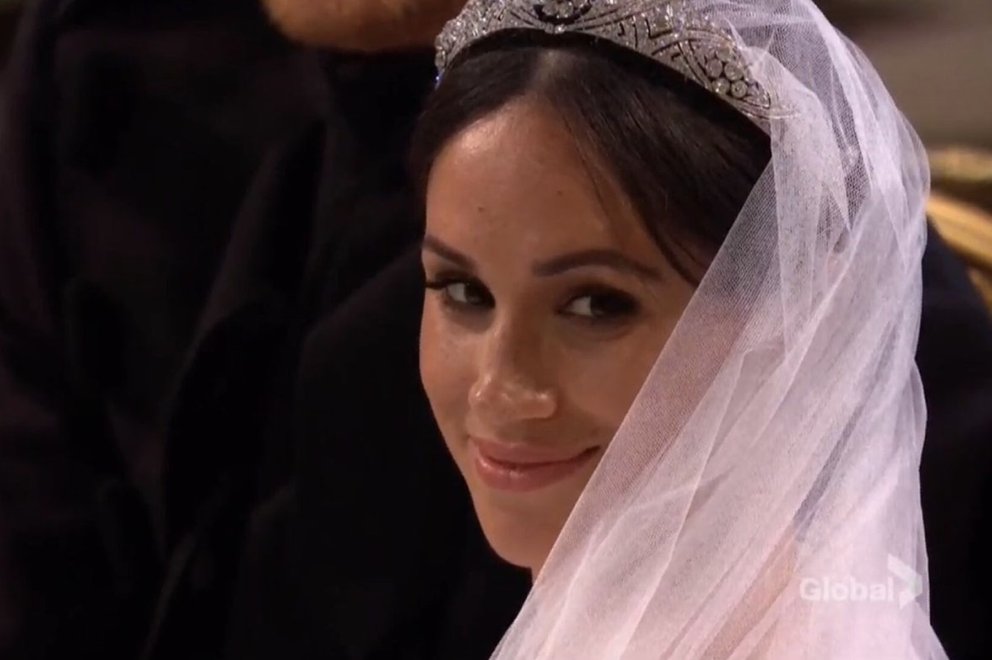 this skinny white boy who looked like he hadn't slept in 40 weeks days and a bad haircut was staring at me for like 10 minutes across the train platform