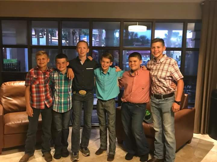 AllisonSparkman's tweet photo. Mega Party @TurkeyCreekMS @floridaffa #SparkFFA https://t.co/2ussjCqxCc