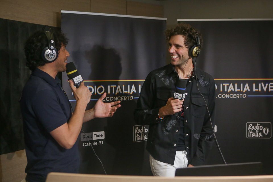 Mika le 16 june @ RADIO ITALIA LIVE  Dfw6TGfX0AY_BhH