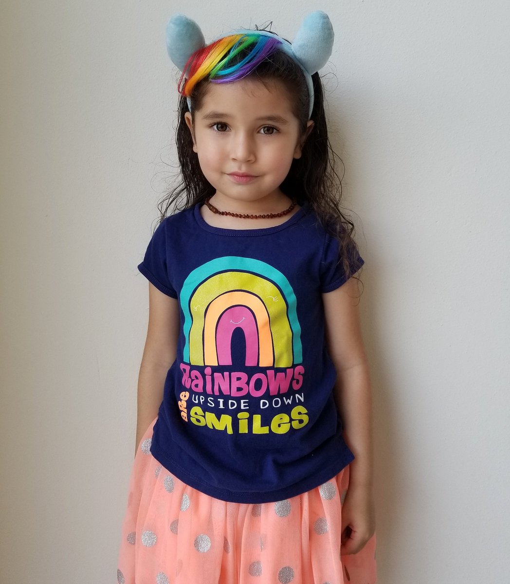 KarenD573's tweet photo. I can't believe that my little rainbow will be 5 years old next month! 😲🤧
#AprilRae #FancyFace #rainbowbaby #bestillmyheart
#cute #mylittlepony #beauty https://t.co/HE0vkXPIZS