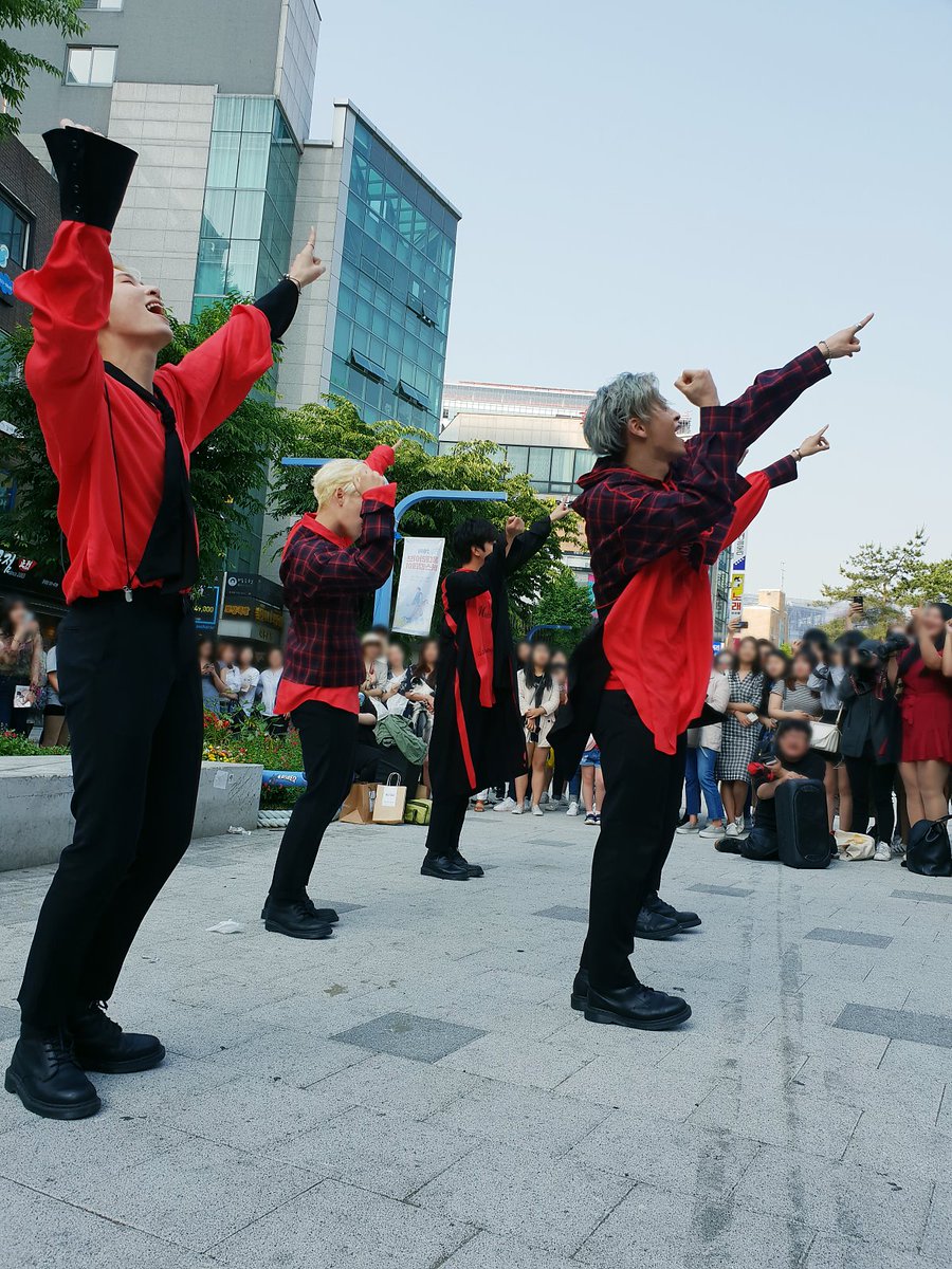 helloiamshin's tweet photo. GUERILLA!!!!! https://t.co/SQWOTLyPmk