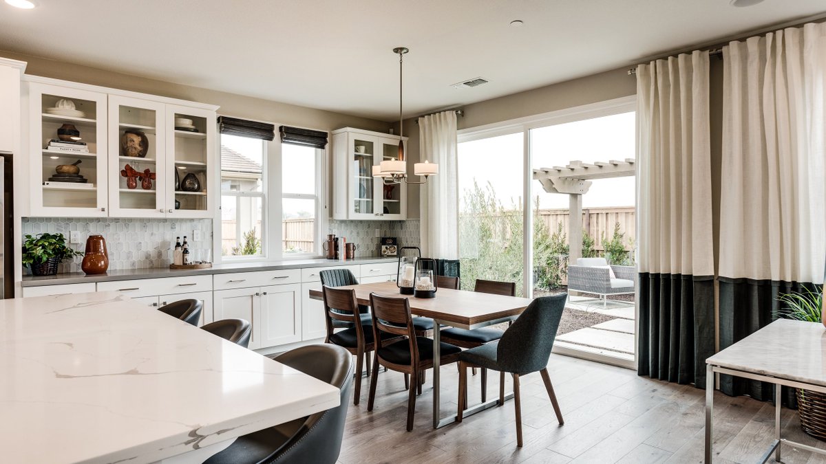 BayAreaTM_Homes's tweet image. Live beautifully in this #new #BarcelonaCA #home… bit.ly/2GQyM93.