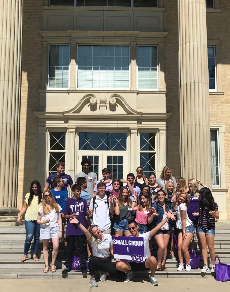 harrisnperry's tweet photo. I'm so glad to be a Horned Frog!!! #TCU22 #RIFFRAM https://t.co/HJ0Rj3esbb