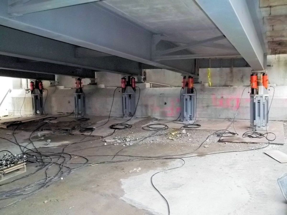 Did you know Mabey can provide you with a full range of hydraulic and computerized jacking solutions? ow.ly/sdBB30hFUkj