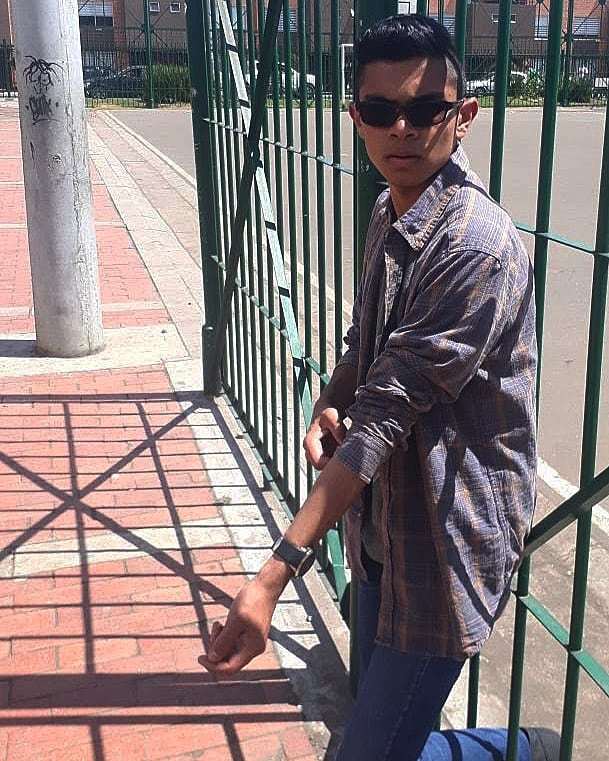soypatrick_'s tweet photo. Otra foto más, tomada por @nicolle__av
.
.
.
#music #Life #Suntb #newpost #newpostalert #Tb #Indieman #mucize #indiemusic #Photo #Insta #Mood #Goodmood #goodtimes #photohouses #Promotosearch #Lookingpromo #Day #Artistacolombia #Soul #Musicvibes #Follow… https://t.co/k6t5tdhQrc https://t.co/c1iZZiR5Zv