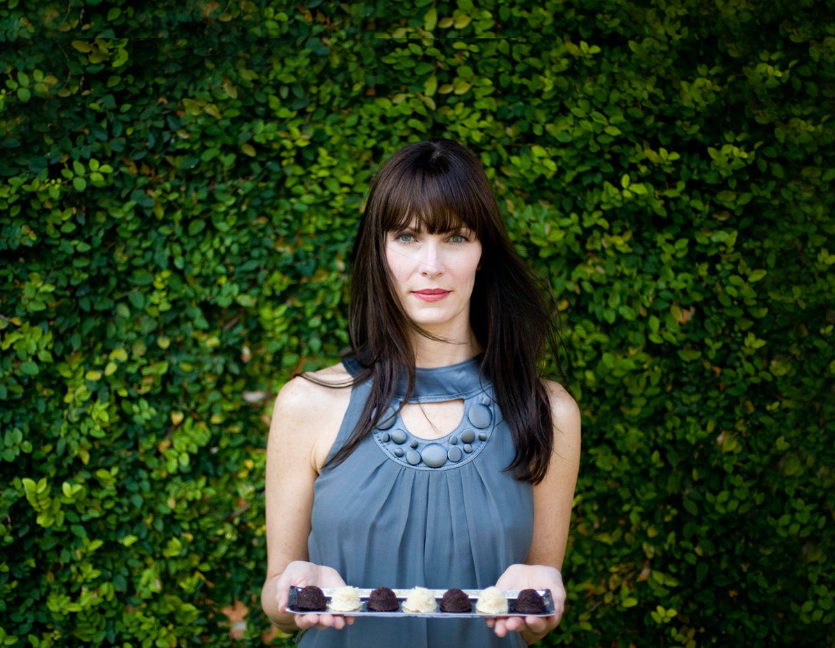 HailMerrySnacks's tweet photo. The badass queen who started it all! "Checking In With Hail Merry's Raw-Food Maven, Susan O'Brien" via @DMagazine #HailYes @susanobrienHM https://t.co/TBy2Wl4yhW