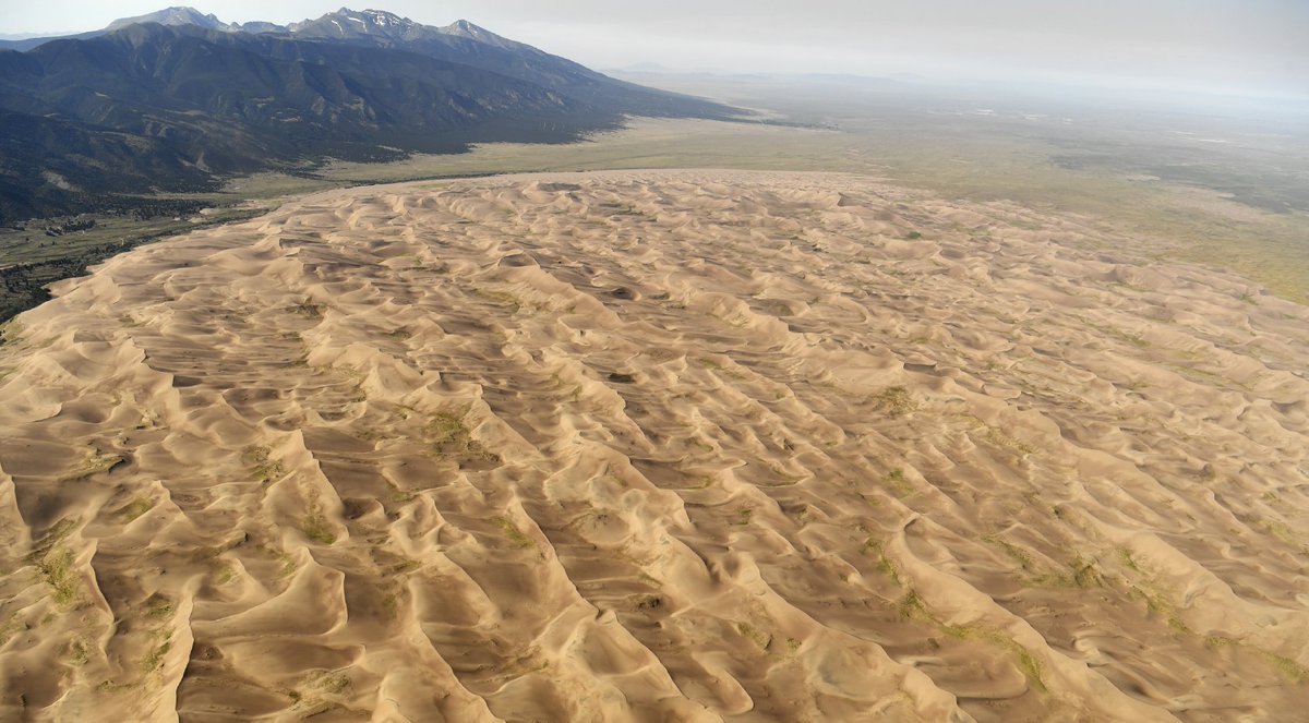denverphotos's tweet image. PHOTOS: An aerial view of Great Sand Dunes National Park and Preserve (photos by @RJSangosti) 
dpo.st/2JEFRiK