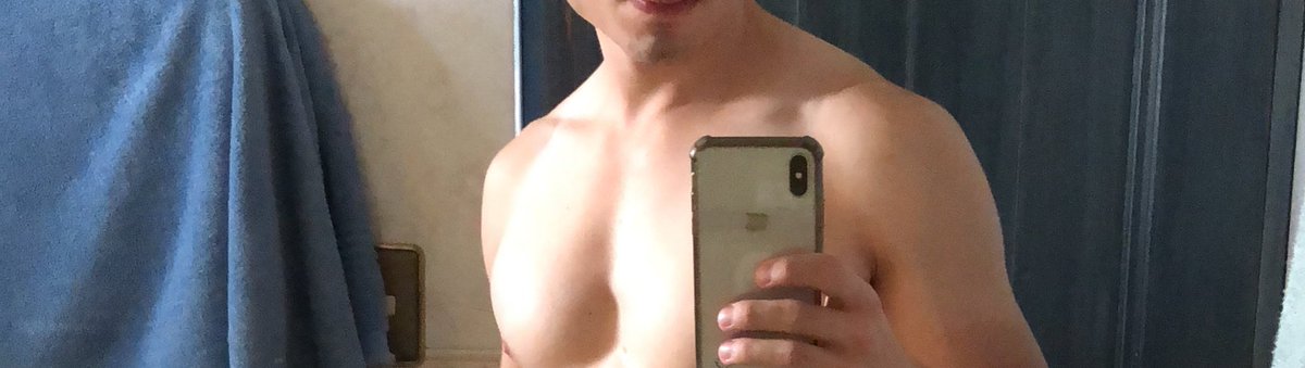 MrJondy's tweet photo. Tengo esta foto pero no se si subirla completa a instagram, ¿qué dice el públiqueeeeeeeeee? 🙈 https://t.co/QrMrXVw1Rg