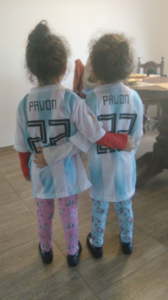 facuscarano's tweet photo. Vamos Argentina! Vamos @96Kichan ! https://t.co/KL33LO7eTD