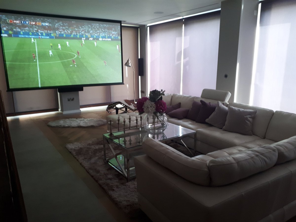 StepASideSystem's tweet photo. Lovely evening for some #WorldCup #elanhomeautomation #sunfires https://t.co/CnliGfxiXc