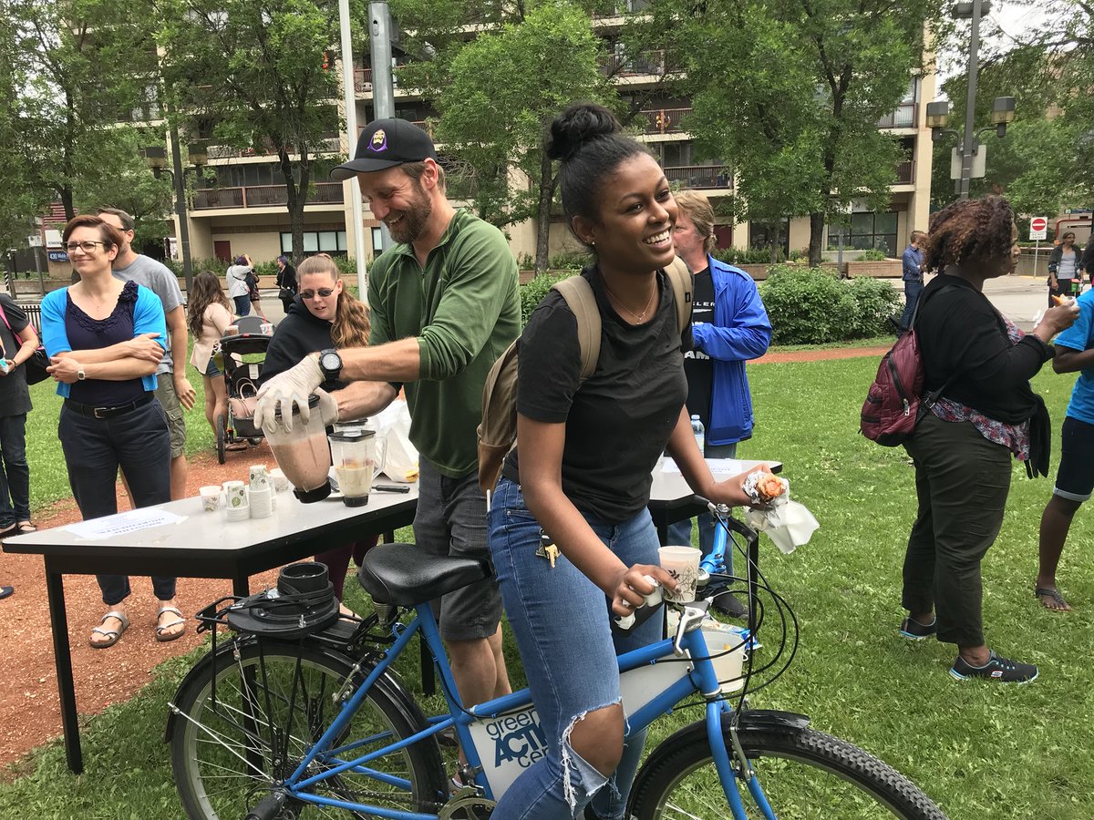 KieneDarcie's tweet photo. Students at Winnipeg Adult Ed are peddling hard for their smoothies! Thanks @greenactionctr for the Bike blender. https://t.co/W7eyROrmqv