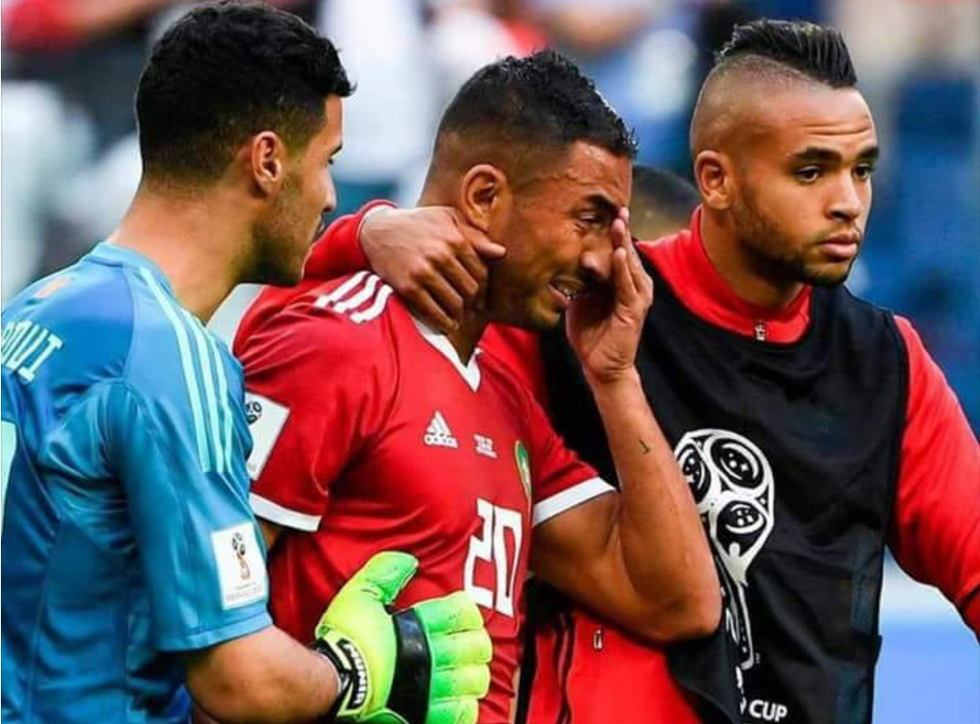 YossraAghoutane's tweet photo. Don't worry dear Bouhaddouz 😢 We are all crying and we are all sad but we are not gonna put all the blame on you.. it's just a game we must accept it. We are going to support our team until the end ! We are proud of you no matter what ❤ 🇲🇦
#DimaMaghreb 
#MARIRN 
#المغرب_ايران https://t.co/xZow39Mztg