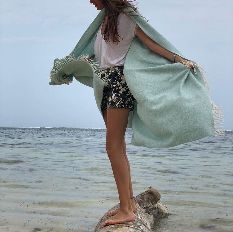 Lanotta_BE's tweet photo. We only use wool to create beautiful homeware and fashion because wool is renewable, durable and fully biodegradable.

#buylesschoosewell #worldenvironmentday2018 #zerowaste #zeroplastic #saveouroceans #lovewool #thoughtfulliving #lanotta https://t.co/J40K1U7ZwL