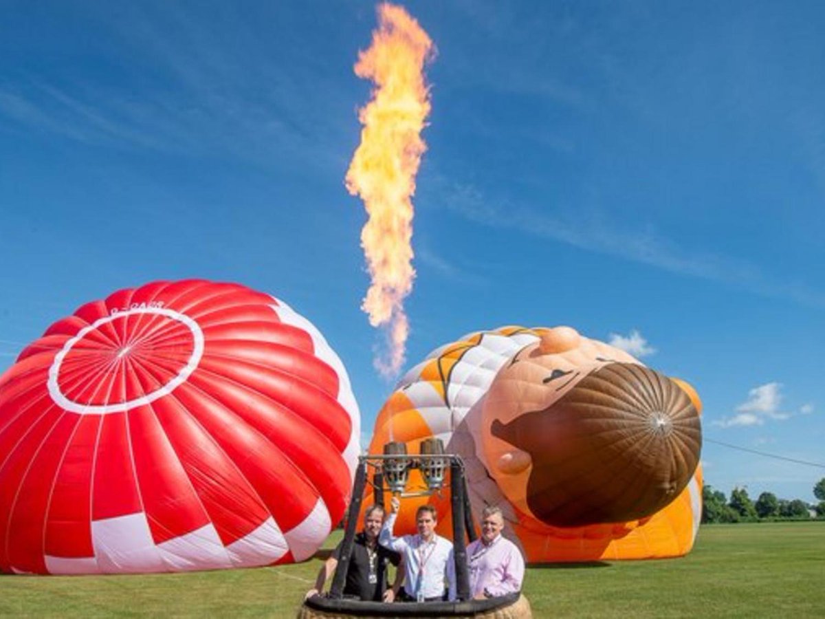#BalloonSail und #Nightglow auf der #Kiwo18: Die Riesen der Kieler Woche erheben sich kn-online.de/Kiel/Balloon-S… https://t.co/FXxzQoVCXR