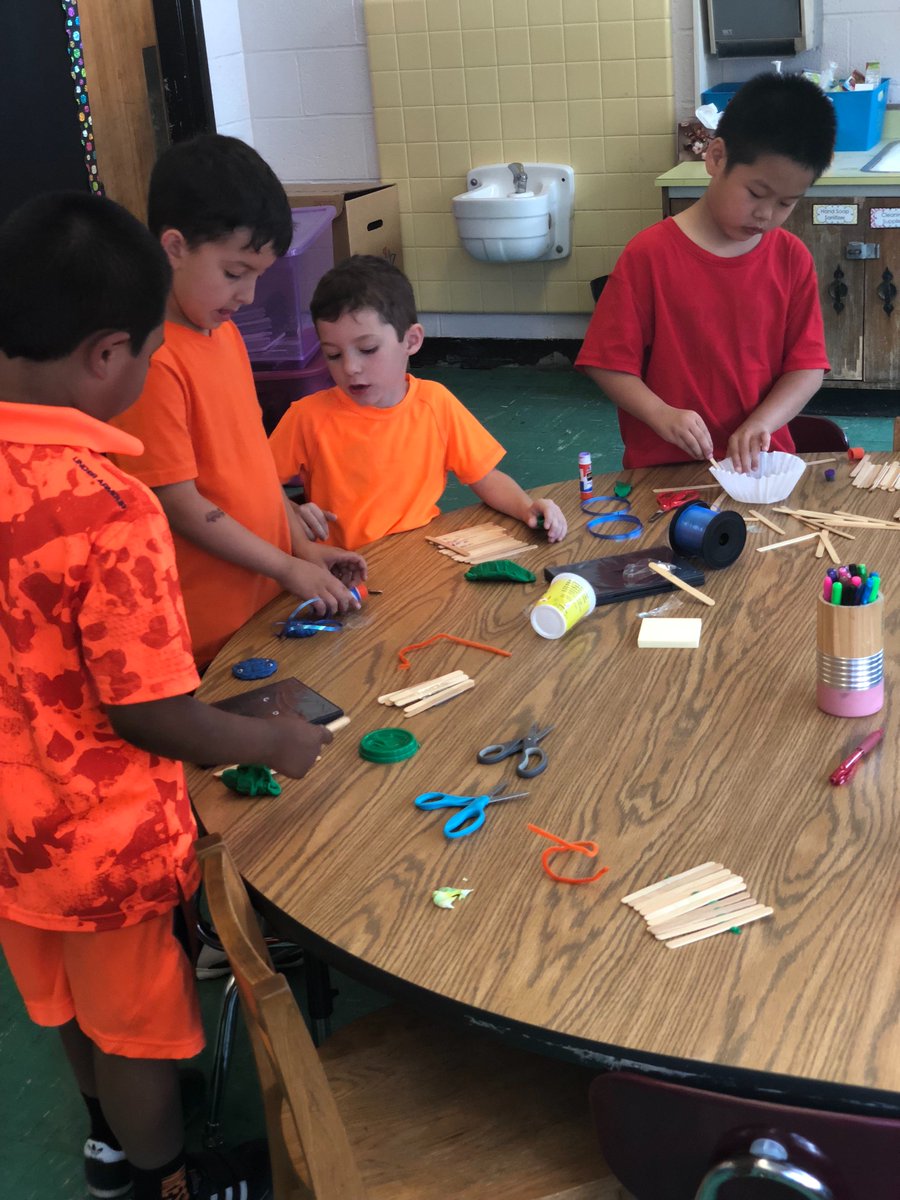 Miss Anton tweet media