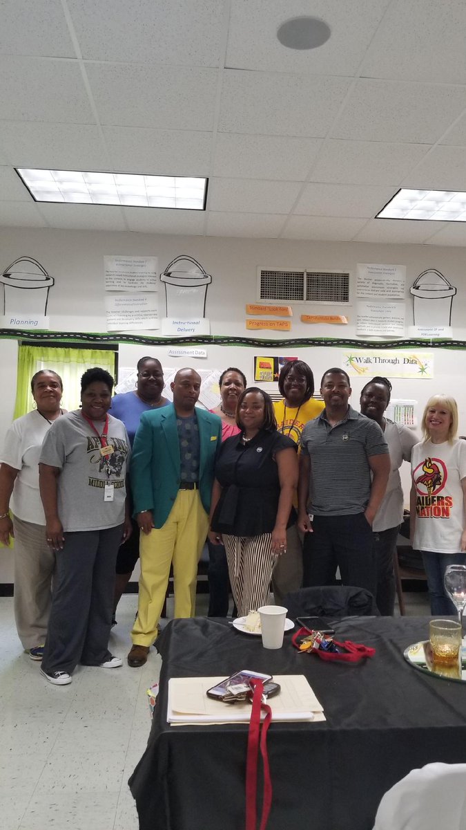 cbridley's tweet photo. I'm already missing the A-team at Appling Middle School! Great core leadership team! Keep moving forward my friends. #Applingmiddleschool #BCSD #VIP #SOLUTIONTREE #KimberlyCano https://t.co/aomf3ZgjNH