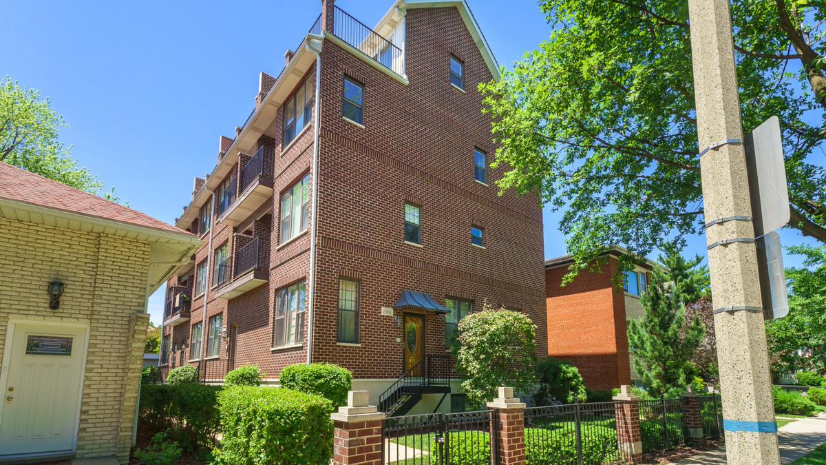 Gagliardo Realty Associates Presents
1139 South Oak Park Avenue South B
OAK PARK, IL
Contact Karen Byrne
at
...