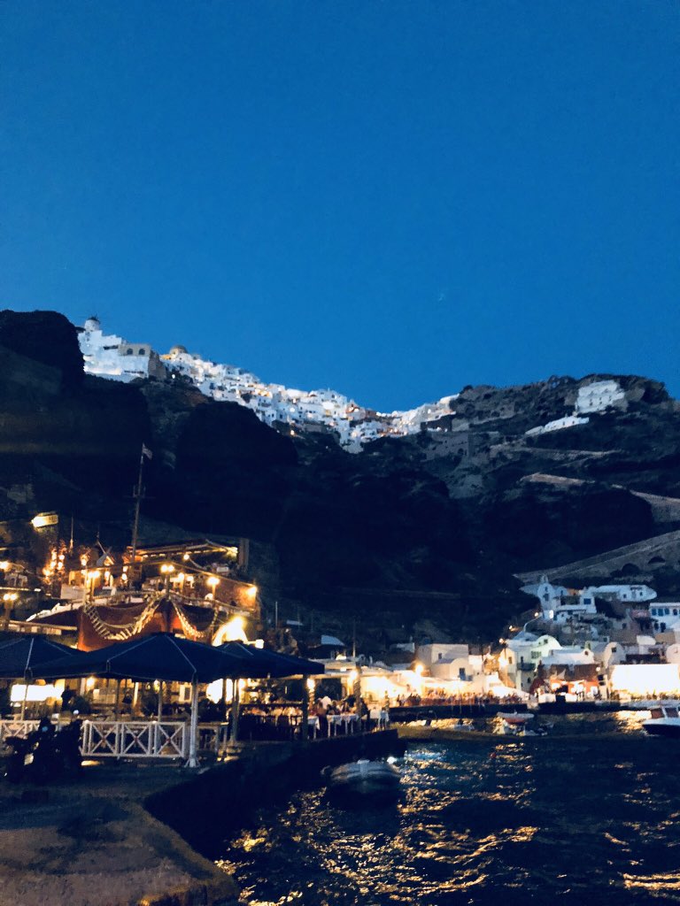 vbfor23's tweet image. Day 3 😮 #CatchFlights #Greece #santorini #catchmeifyoucan #vacation #NowHereIcanRelax #relax #love #beach #like #follow #santorinigreece #romantic #relationshipgoals #theGrind #allhustle #noluck #nostress #stressfree