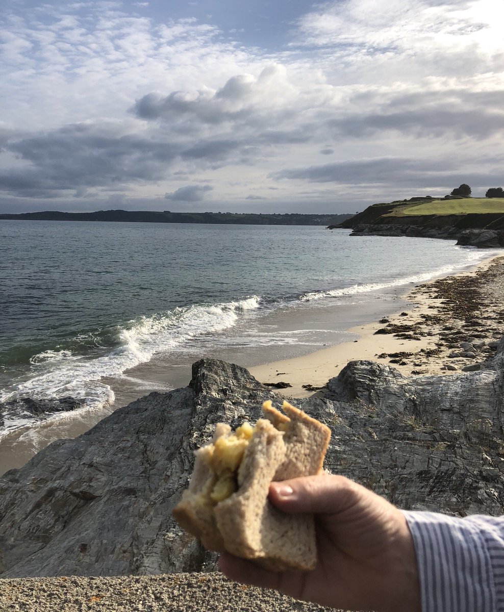 Dawn_French's tweet photo. Forced yet again to have Fri night chip butty supper on beach with husband &amp; dog. Cornwall is HIDEOUS. Send help. #kernow https://t.co/1wfTcpTpSq