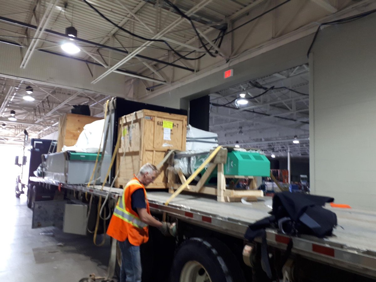 machitech's tweet photo. That's a wrap folks! We're all packed up &amp; ready to make the trek home. It was a great week in Toronto. Can't wait to see more of you later in the year!

#FABTECH #FABTECHCanada #heavylifting #industrialrigging #CNC #manufacturing #industry #shoplife #tradeshow @Hypertherm https://t.co/s6t6ku7hwc