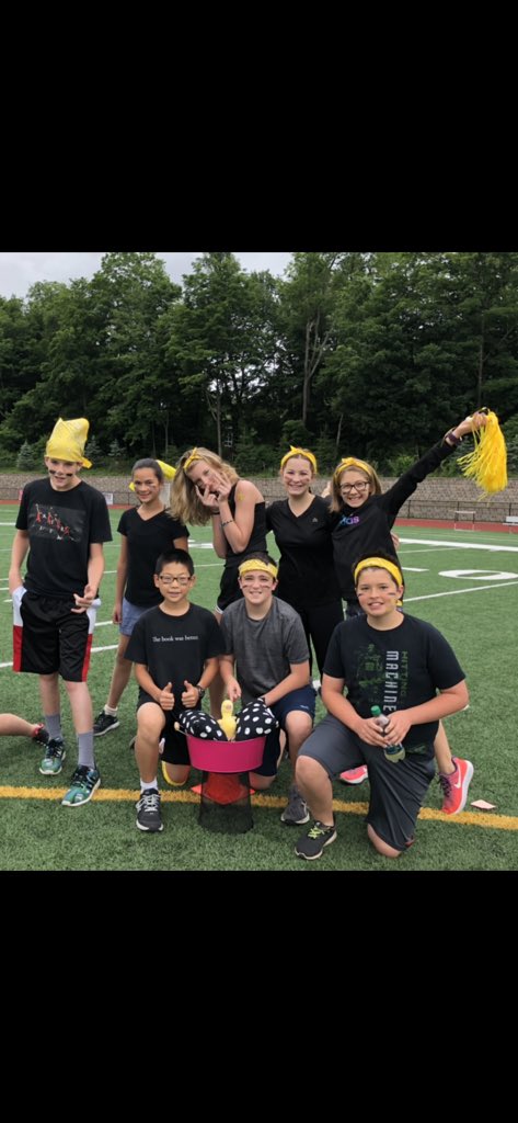 MsDeMaioCMS's tweet photo. Had a very fun and successful first field day with my dazzling ducks!!! #cmsconnect https://t.co/JgG9LOkk7d