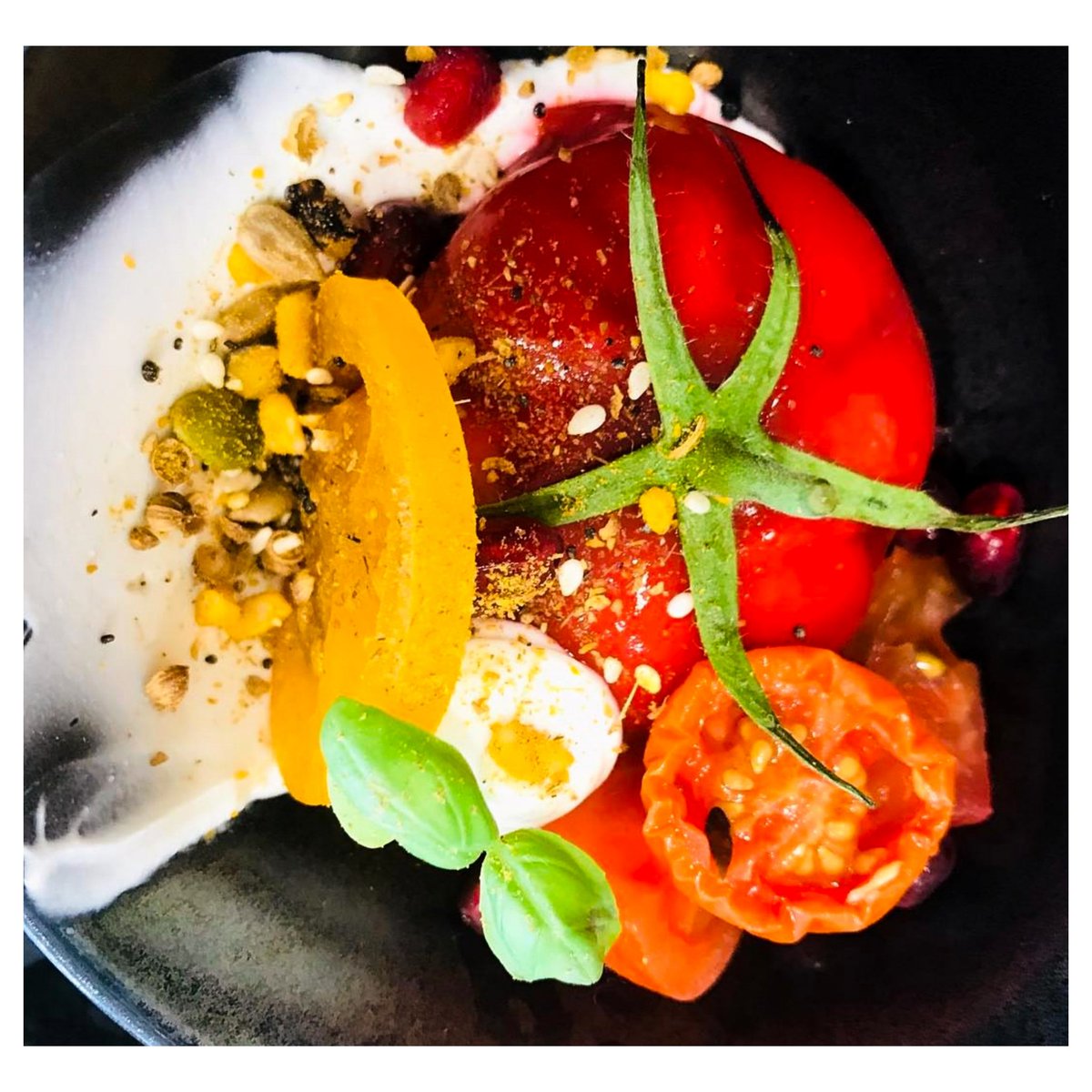chandco's tweet photo. The second best thing we've seen from a man from Portugal tonight 🔥 Brilliant from @magalhaes_helio

#foodphotography #POR https://t.co/vC90SqlGLj