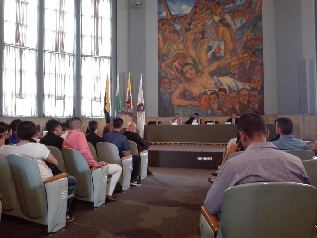 DieUNMed's tweet photo. Hoy Premiación #TourNovus retos @BancodeBogota y @UNmedellin https://t.co/gNcmQlql2d