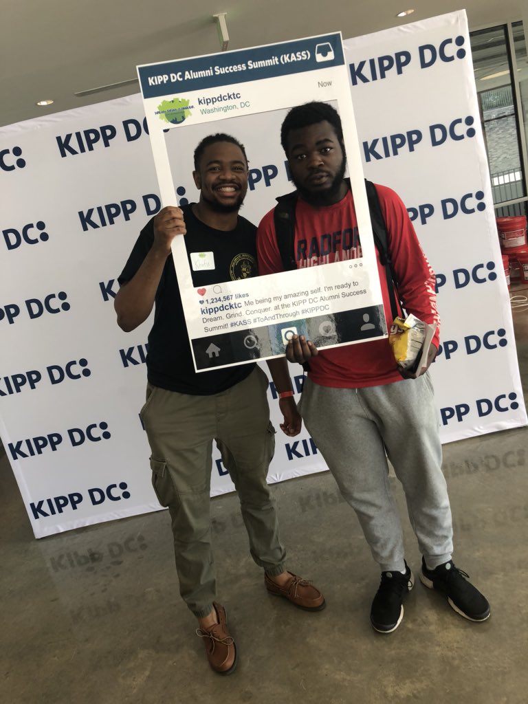 kdot_edwards's tweet photo. Down here w/ the KIPP Family. Always a pleasure to come back and feel the love and support. Always appreciated y’all KIPP 🙌🏾 #KASS2018 #ToAndThrough https://t.co/1PWKTpguTi