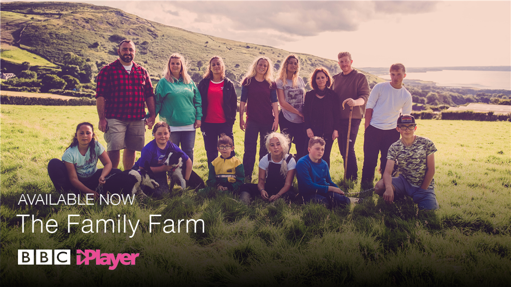 BBCWales's tweet photo. Could you trade in the 9-5 for life in the great outdoors?

🚜 The #FamilyFarm
🐑 Available now on @BBCiPlayer https://t.co/pcL6xEEV9y