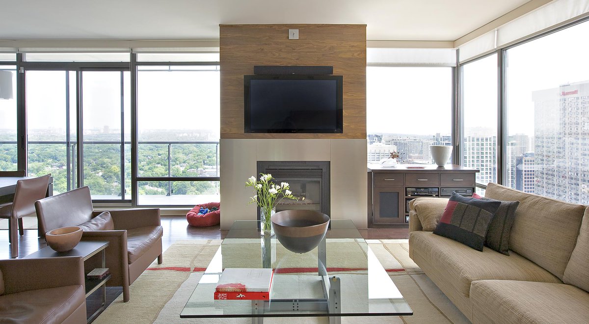 Exquisite Modern in Yorkville. 18 Yorkville, Suite 3401. $2.7million. As you follow me, you will discover Toronto’s most interesting homes.

#yorkvilletoronto #luxurylifestyle #citylife #realestate #torontorealestate #condoliving #bloor #luxuryrealestate #luxuryliving