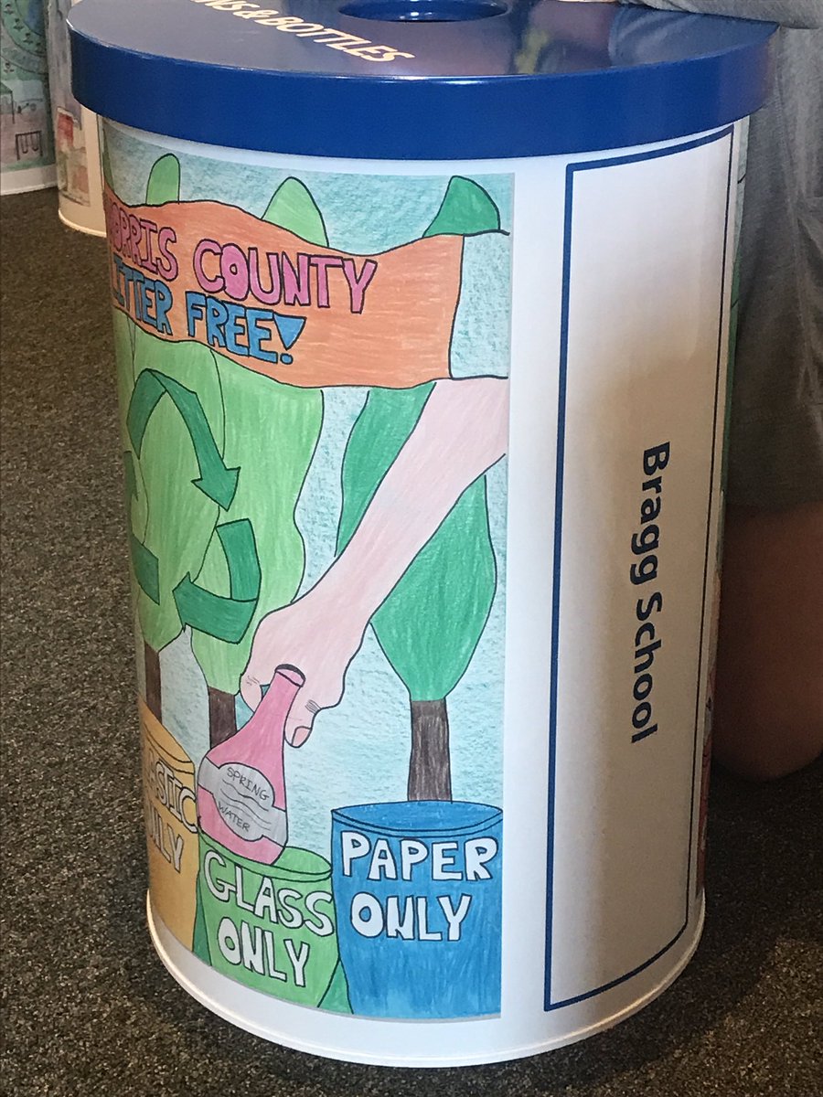 MrsMBene's tweet photo. Proud artist! π¨βπ€ #WeAreChesterNJ @MCMUA #braggschool https://t.co/X8qto2IFFv