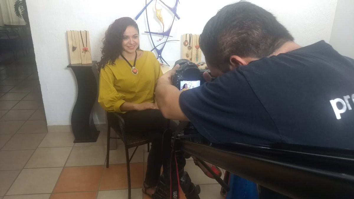 EdithOrozco75's tweet photo. En entrevista para La Feria León !! 10 años de trabajo dan frutos ... https://t.co/Y4YohpPChZ