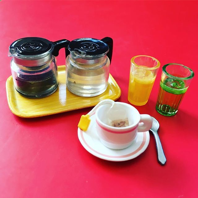 MiniMonday's tweet photo. #rement #coffee #dollhouse #miniature #barbie https://t.co/6JrezKV8aL https://t.co/r8IcZPm1pC