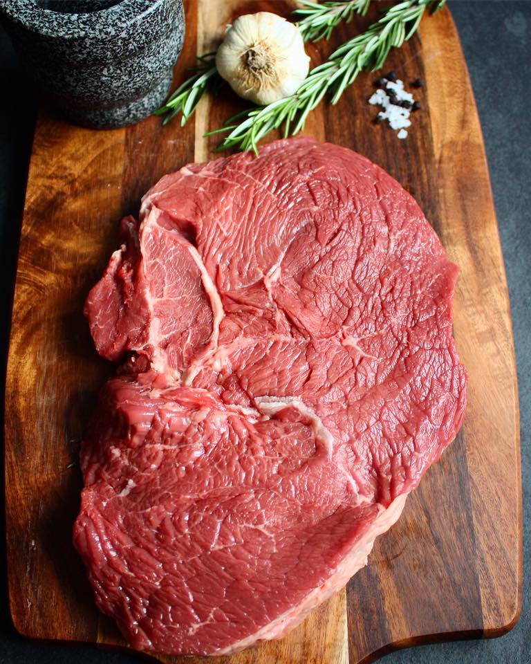 🥩 Popeseye Steak Offer! 🥩
To celebrate Father’s Day (This Sunday!) our 12oz Aberdeen Angus Popeseye steaks are down to just £5 each!! Why not earn some brownie points by serving one of these bad boys up to Dad with all the trimmings (Just don’t tell him it was only a fiver 😜)