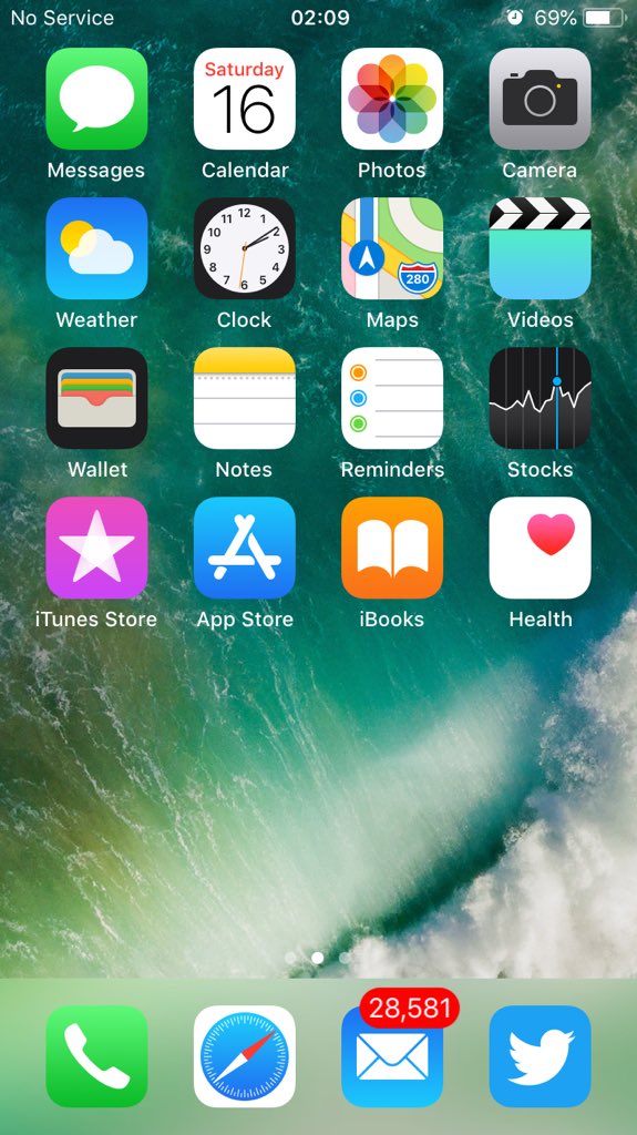 aftabzKARIM's tweet image. Hello chutiya network @VodafoneIN ... it’s our festival time n you r down since 10mins n still no sign of recovery ...
#NoNetwork #NoCoverage