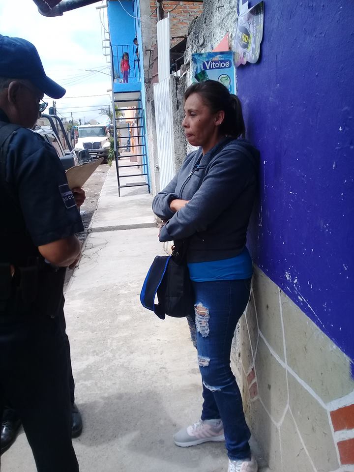 INSEGURIDAD_GDL's tweet image. Detenida por robo a negocio en la colonia San Juan de Ocotan @AlertaGDL @retioGDL @ojociudadanoseg