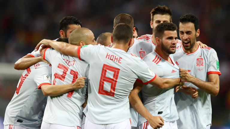 Andai Piqué gak ngelakuin pelanggaran yg gaada gunanya di deket kotak penalti tadi.... Tp yasudah ya cm bs berharap next matches harus full 6 poin! Also appreciation for Isco for playing so good tonight! Buenas noches.