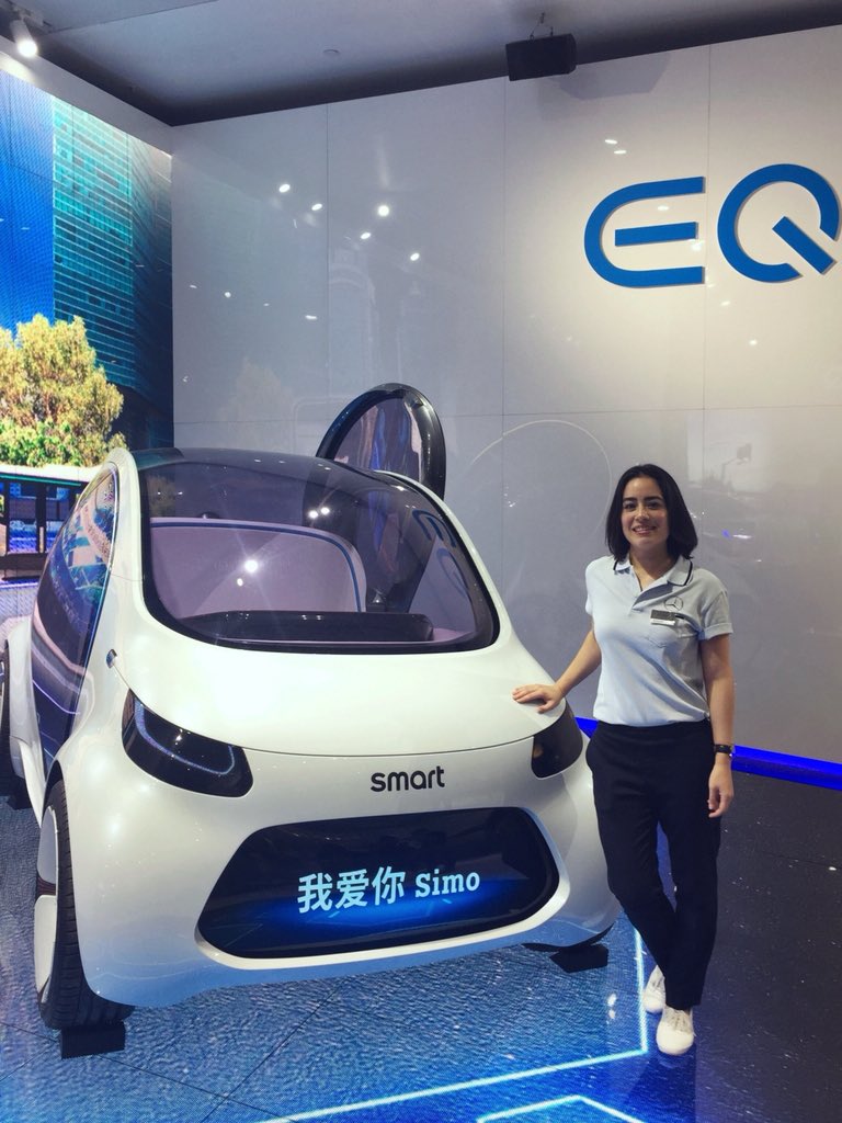 Simonette_Illi's tweet photo. TecDay at #CESAsia 2018 in Shanghai: @Daimler C.A.S.E. Strategy exemplified through exhibitions of its 🔋EVs #ConceptEQ and #smartVisionEQfortwo, its #DigitalLight 🔦 with over one million pixels per headlamp, and its intuitive Mercedes-Benz User Experience #MBUX https://t.co/XKMeKO5go3