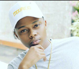 sarnneh's tweet photo. I just want to say gudnyt to each and everyone of ya"ll especial my celebrate crush @AreeceYOUNGKING and @PrinceKaybee_SA https://t.co/mHBT4x90sn