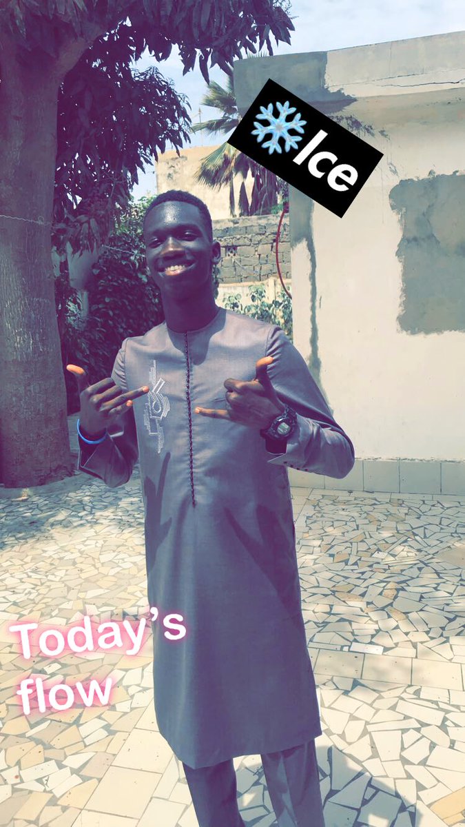 _Moustapha_Fall's tweet photo. @ceeofficiel #modekorite #espdakar #Kebetu https://t.co/uoflppFSpB