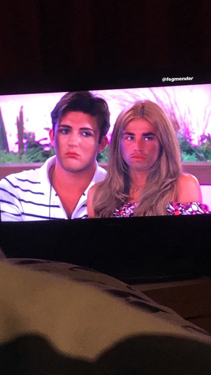 mxgfender's tweet image. I swapped their faces hahaha I’m dead #loveisland