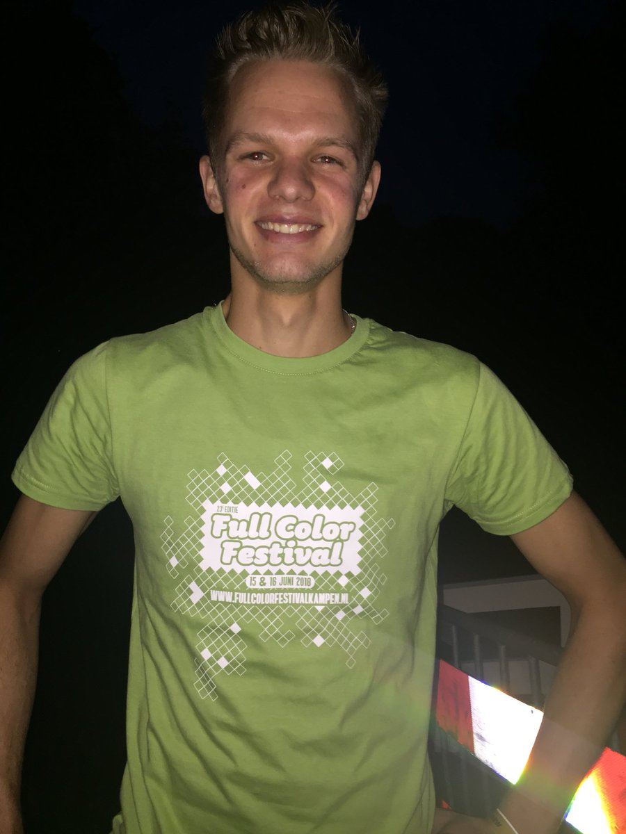bortkoelewijn's tweet photo. Bij prachtige zomeravond veel gezelligheid bij #fullcolorfestival Kampen. Wordt morgen vervolgd! https://t.co/kuoq9QSkaa